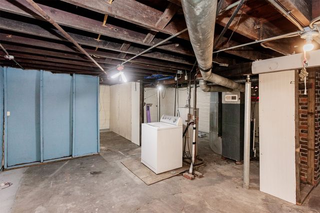 3301 Columbia Street, Des Moines, IA 50313