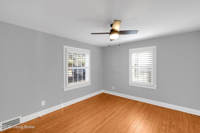 1804 Radnor Ave, Louisville, KY 40205