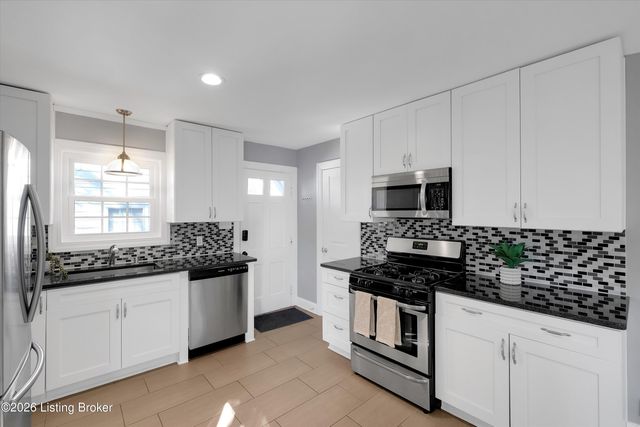 1804 Radnor Ave, Louisville, KY 40205