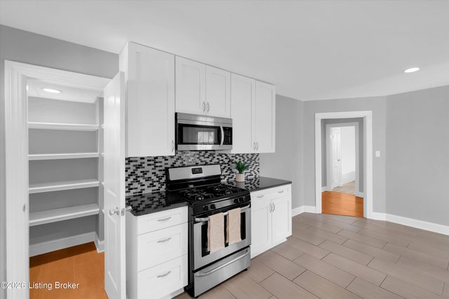 1804 Radnor Ave, Louisville, KY 40205