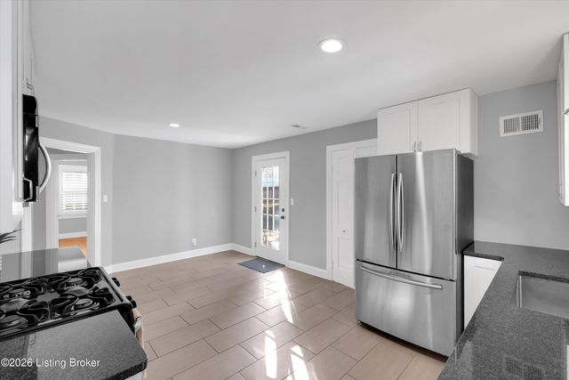 1804 Radnor Ave, Louisville, KY 40205