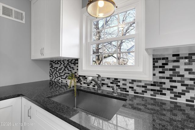 1804 Radnor Ave, Louisville, KY 40205