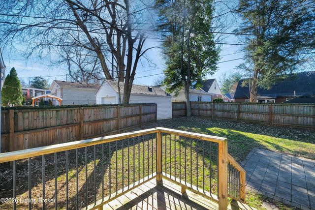 1804 Radnor Ave, Louisville, KY 40205