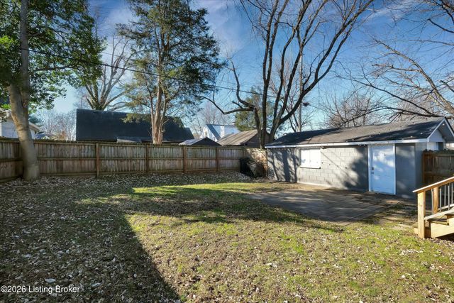 1804 Radnor Ave, Louisville, KY 40205