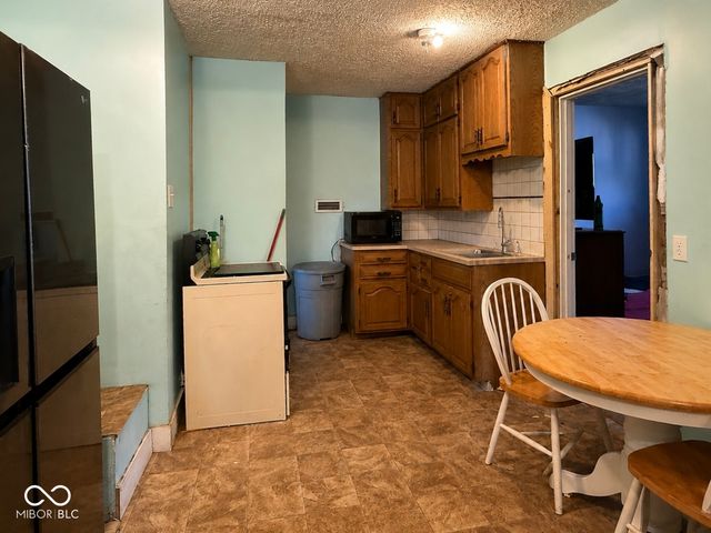 2422 Union Street, Indianapolis, IN 46225