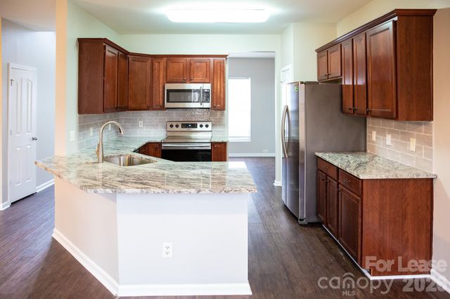 9315 Macquarie Lane, Charlotte, NC 28227