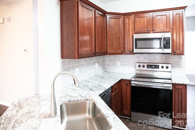 9315 Macquarie Lane, Charlotte, NC 28227