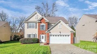 9315 Macquarie Lane, Charlotte, NC 28227