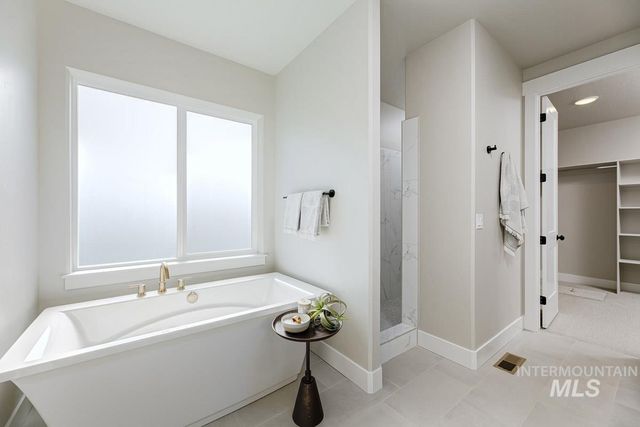 6792 Saddle Bred Way, Star, ID 83669