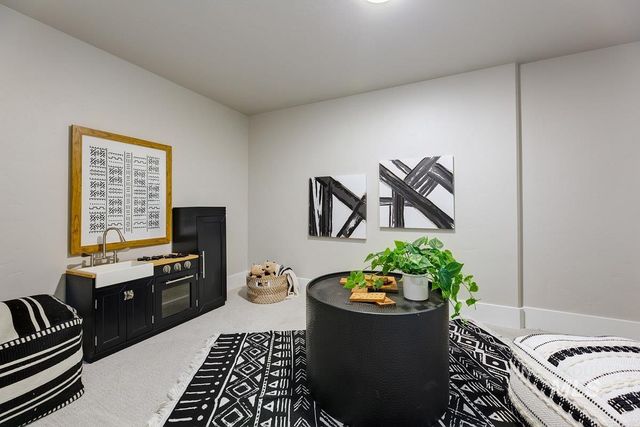 6792 Saddle Bred Way, Star, ID 83669