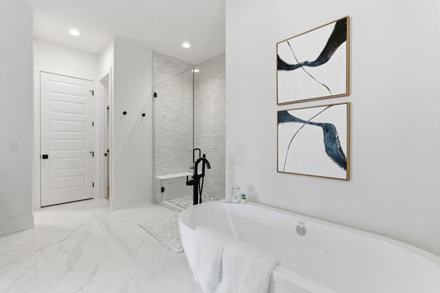 1523 Graybar Ln, Nashville, TN 37215