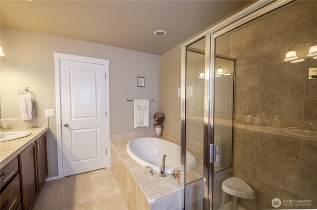 9101 Merritt Avenue SE, Snoqualmie, WA 98065