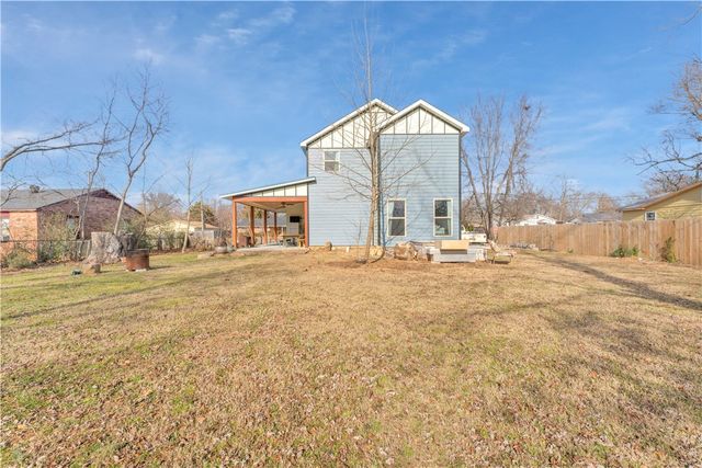 1611 W Backus Avenue, Springdale, AR 72762