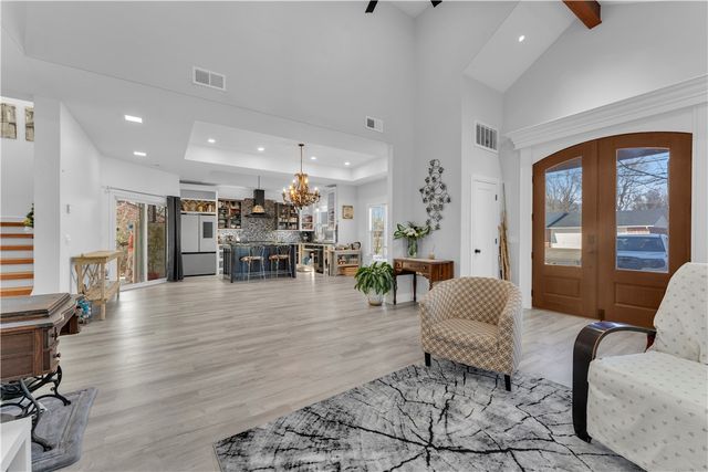 1611 W Backus Avenue, Springdale, AR 72762