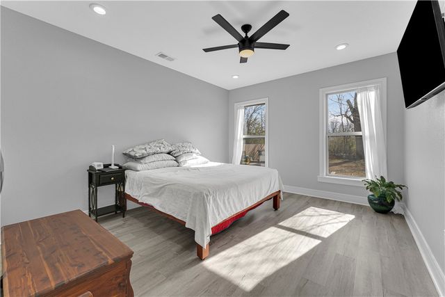 1611 W Backus Avenue, Springdale, AR 72762