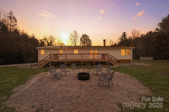 3066 Hartley Kincaid Place, Lenoir, NC 28645