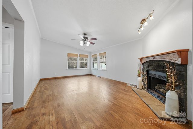 3066 Hartley Kincaid Place, Lenoir, NC 28645