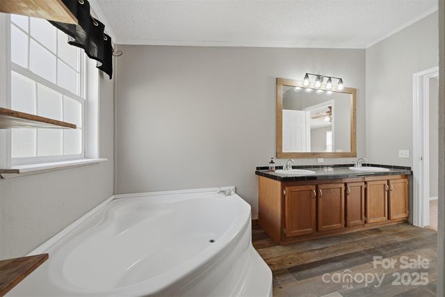 3066 Hartley Kincaid Place, Lenoir, NC 28645