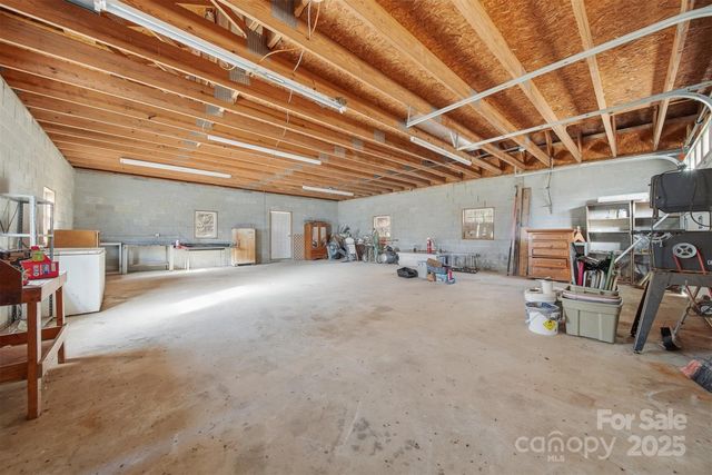 3066 Hartley Kincaid Place, Lenoir, NC 28645