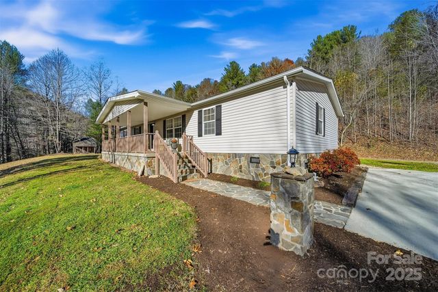 3066 Hartley Kincaid Place, Lenoir, NC 28645