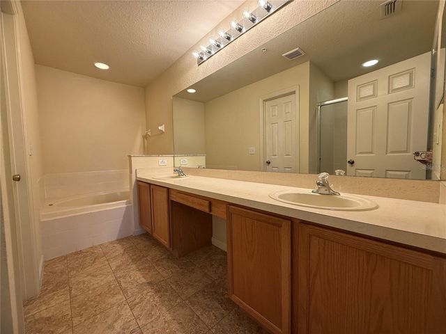 3007 LANGDON LANE N, Kissimmee, FL 34741