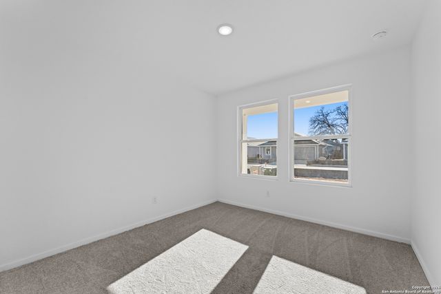 106 Ellendale Place, Fredericksburg, TX 78624