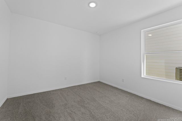 106 Ellendale Place, Fredericksburg, TX 78624