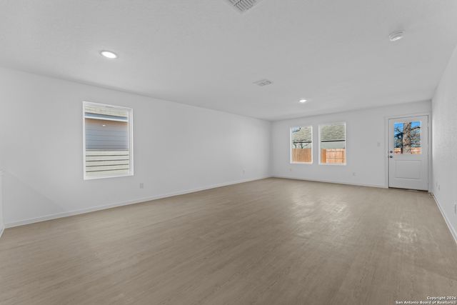 106 Ellendale Place, Fredericksburg, TX 78624