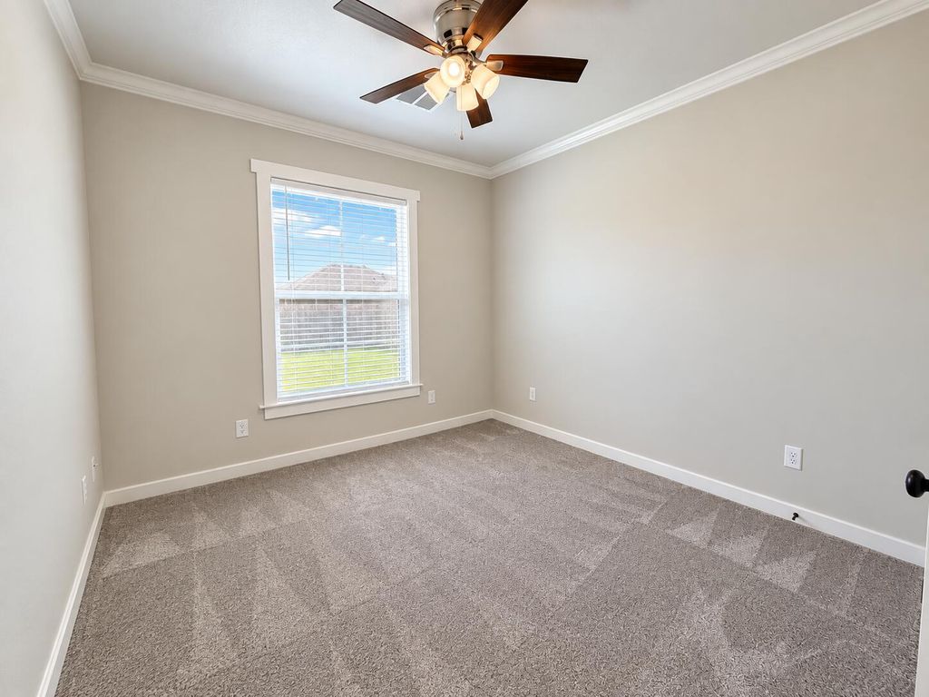 Image 19 of property listing at 5026 Shefflera Drive, San Angelo, TX 76904