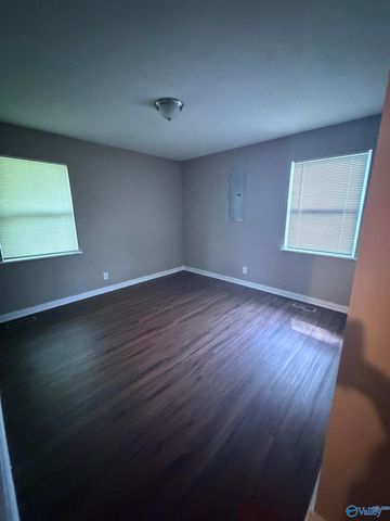 2614 Landsdale Drive NW, Huntsville, AL 35810