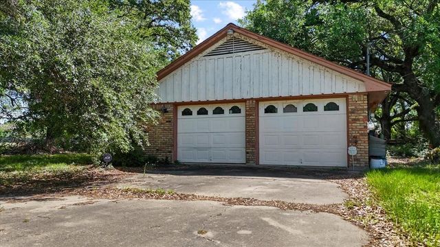 718 Staffordshire Road, Stafford, TX 77477