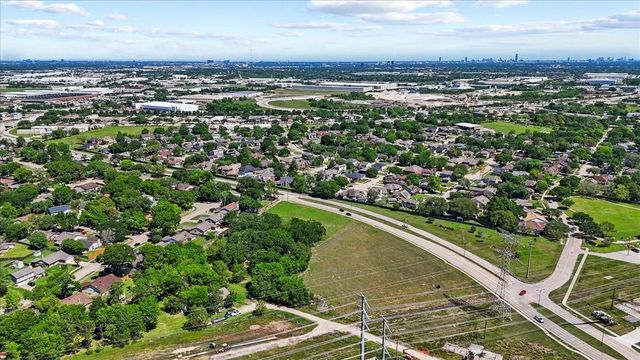 718 Staffordshire Road, Stafford, TX 77477