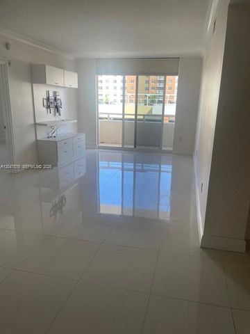 2775 NE 187th St 524, Aventura, FL 33180