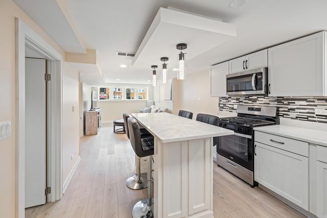 5219 W Deming Place G, Chicago, IL 60639