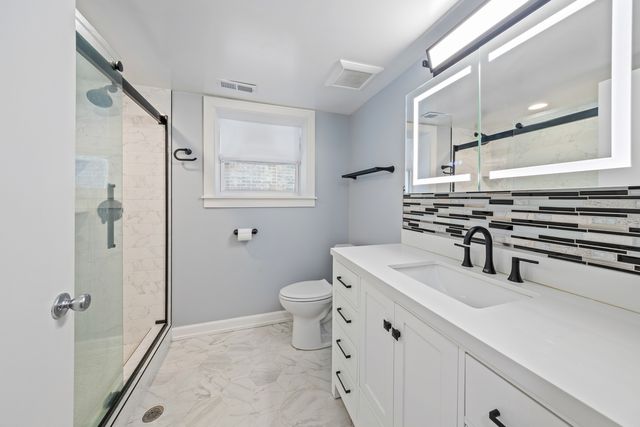 5219 W Deming Place G, Chicago, IL 60639