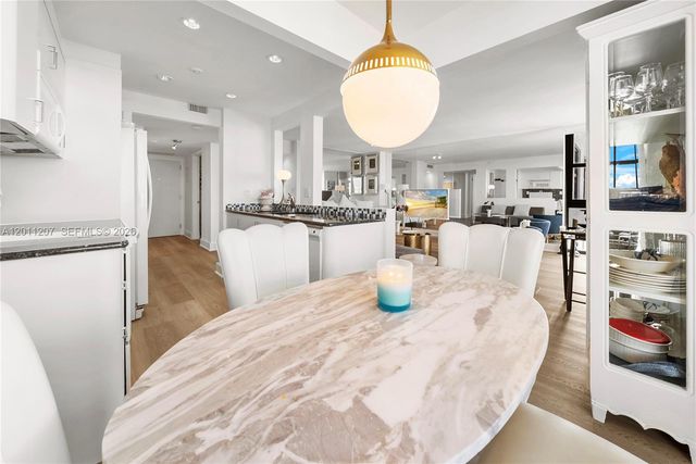 2555 Collins Ave 2014, Miami Beach, FL 33140
