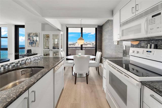 2555 Collins Ave 2014, Miami Beach, FL 33140