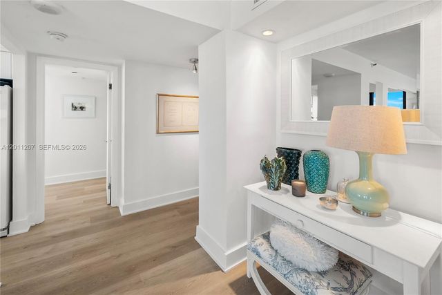 2555 Collins Ave 2014, Miami Beach, FL 33140