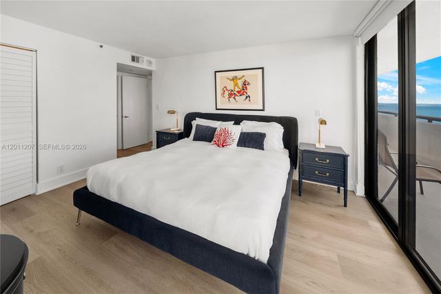 2555 Collins Ave 2014, Miami Beach, FL 33140