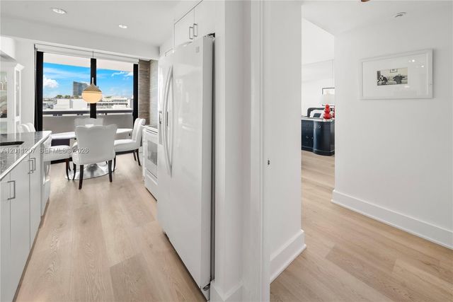 2555 Collins Ave 2014, Miami Beach, FL 33140