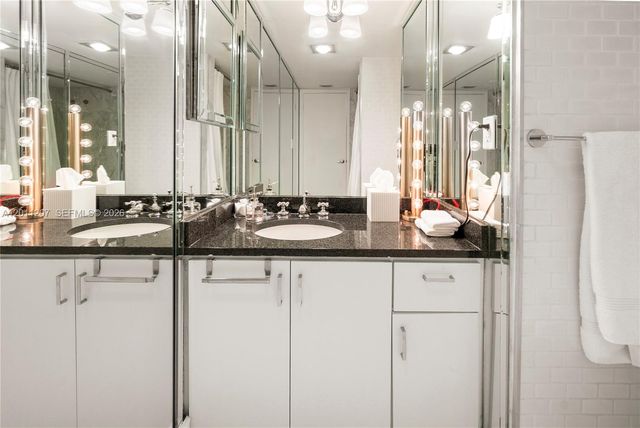 2555 Collins Ave 2014, Miami Beach, FL 33140