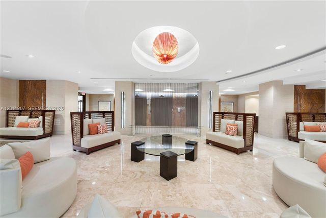 2555 Collins Ave 2014, Miami Beach, FL 33140