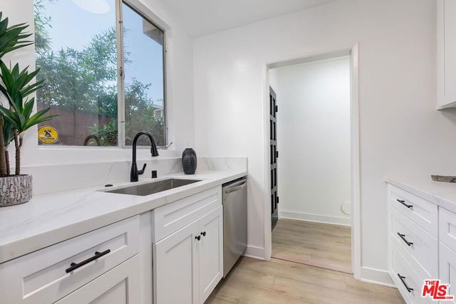 717 Copeland Court 4, Santa Monica, CA 90405