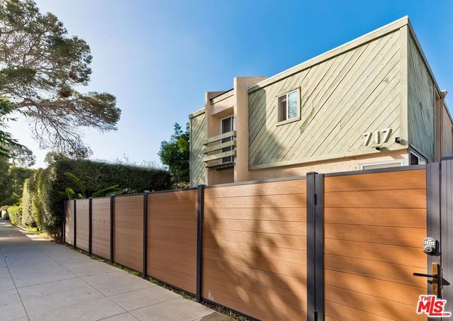 717 Copeland Court 4, Santa Monica, CA 90405