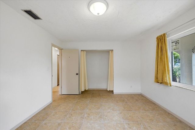 5027 1ST AVENUE N, St Petersburg, FL 33710