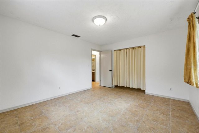 5027 1ST AVENUE N, St Petersburg, FL 33710