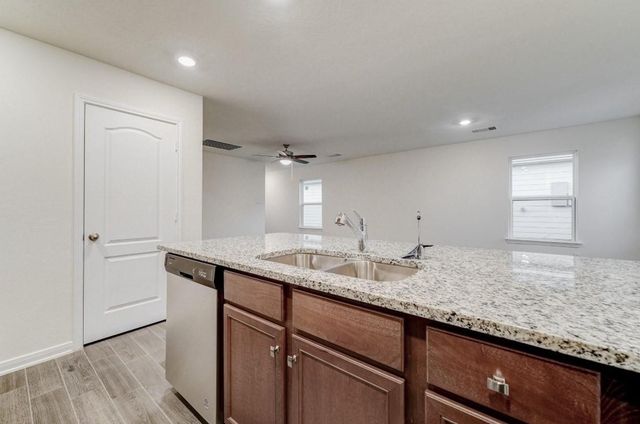 534 Broken Boulder Street, Magnolia, TX 77354