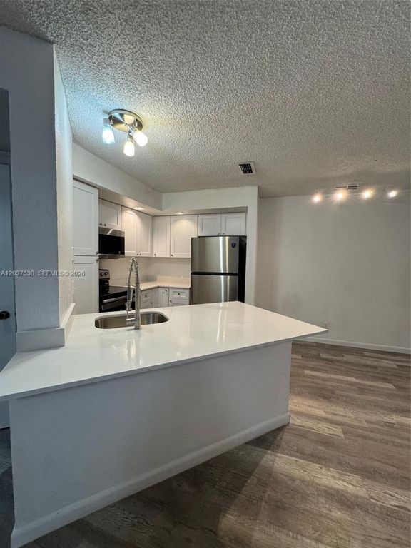 3390 N Pinewalk Dr N 1016, Margate, FL 33063