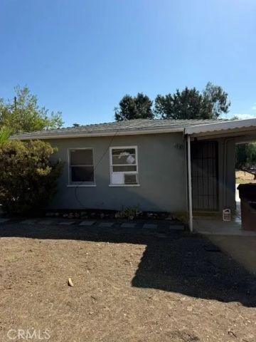 1425 W Hays, Banning, CA 92220