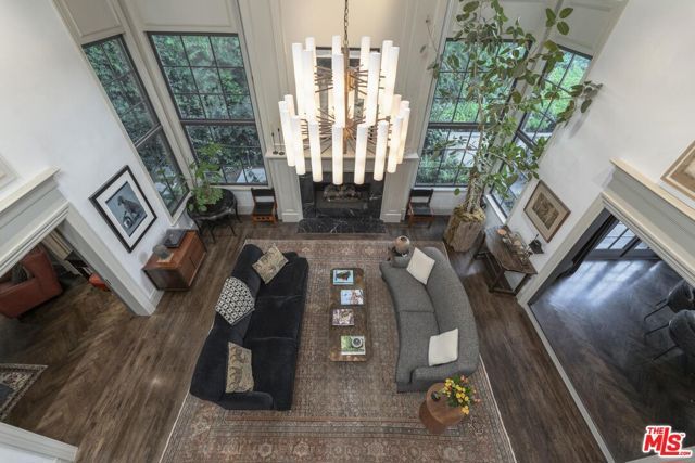 7171 Chelan Way, Los Angeles, CA 90068